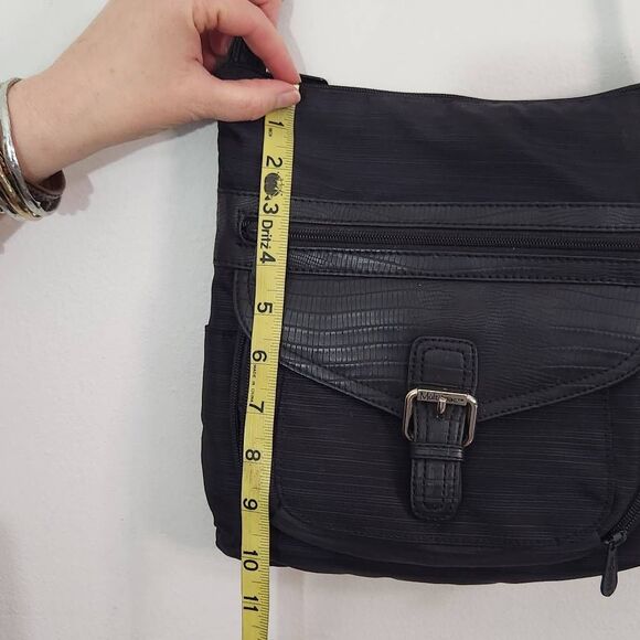 Multi Sac Black and Navy Crossbody Bag - Picture 9 of 12